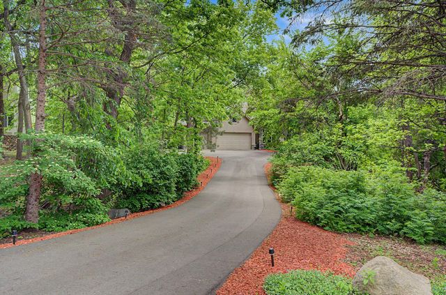 11445 Landing Road, Eden Prairie, MN 55347