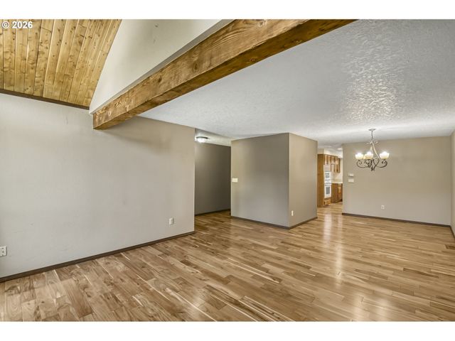 5077 Sw 158TH Ave, Beaverton, OR 97007