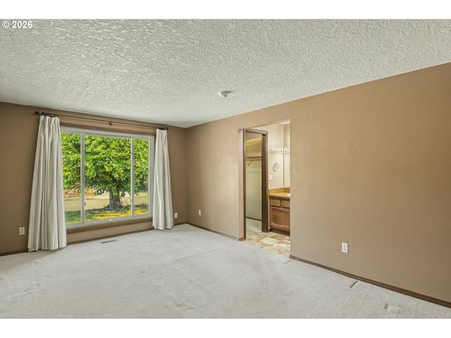 5077 Sw 158TH Ave, Beaverton, OR 97007