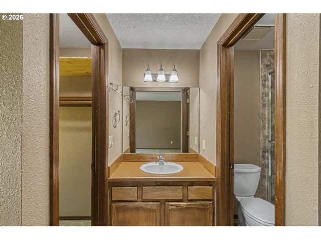 5077 Sw 158TH Ave, Beaverton, OR 97007