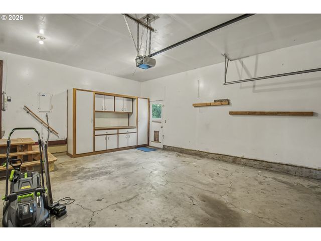 5077 Sw 158TH Ave, Beaverton, OR 97007