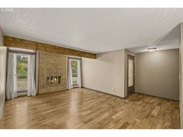 5077 Sw 158TH Ave, Beaverton, OR 97007