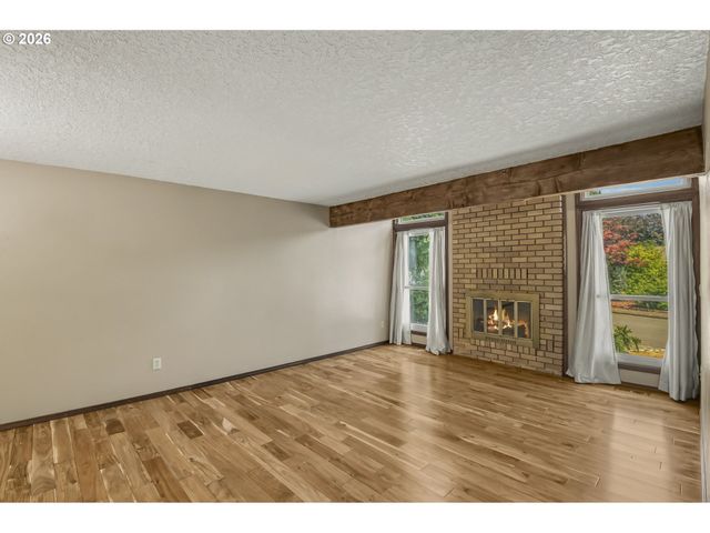 5077 Sw 158TH Ave, Beaverton, OR 97007