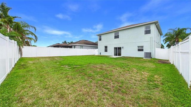 601 19TH STREET NW, Ruskin, FL 33570