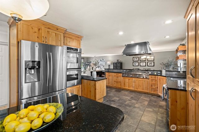 32808 4th Avenue SW, Federal Way, WA 98023