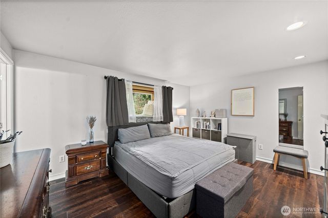 32808 4th Avenue SW, Federal Way, WA 98023