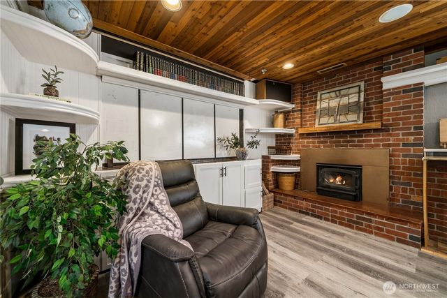 32808 4th Avenue SW, Federal Way, WA 98023