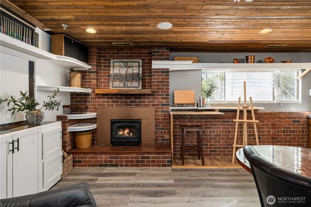 32808 4th Avenue SW, Federal Way, WA 98023