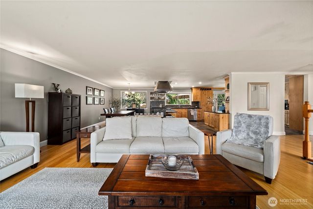 32808 4th Avenue SW, Federal Way, WA 98023