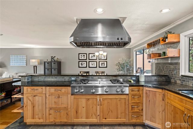 32808 4th Avenue SW, Federal Way, WA 98023