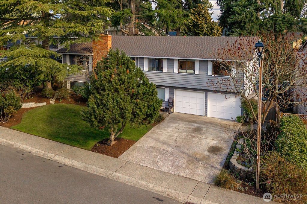 32808 4th Avenue SW, Federal Way, WA 98023