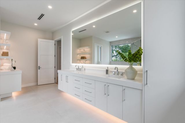 1625 SE 1st Street, Fort Lauderdale, FL 33301