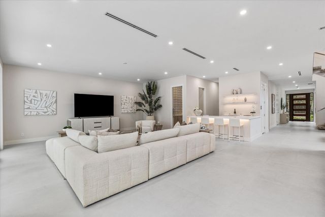 1625 SE 1st Street, Fort Lauderdale, FL 33301