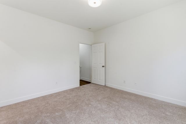 2025 Pinecrest Dr, Nashville, TN 37211