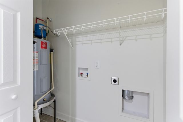 2025 Pinecrest Dr, Nashville, TN 37211