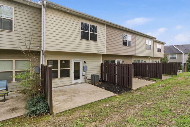 2025 Pinecrest Dr, Nashville, TN 37211