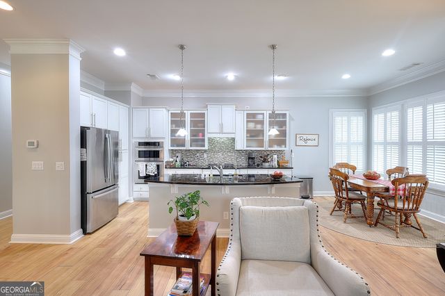 1087 Creekwood Circle, Madison, GA 30650