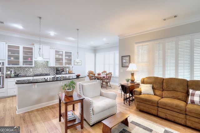 1087 Creekwood Circle, Madison, GA 30650