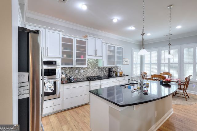 1087 Creekwood Circle, Madison, GA 30650