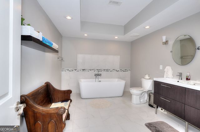 1087 Creekwood Circle, Madison, GA 30650