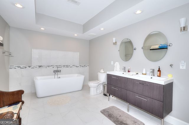 1087 Creekwood Circle, Madison, GA 30650