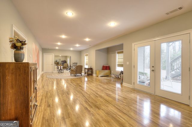 1087 Creekwood Circle, Madison, GA 30650