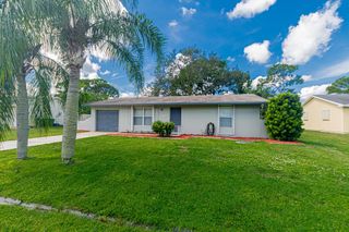1148 SE Puritan Lane, Port St Lucie, FL 34983