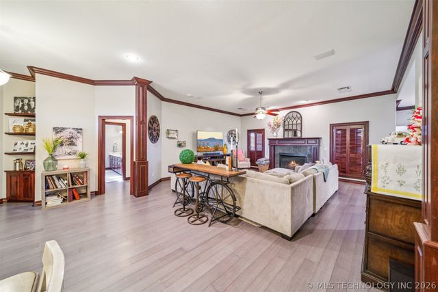 1215 Lyndsey Lane, Pryor, OK 74361