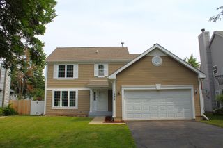 1098 Clover Hill Lane, Elgin, IL 60120