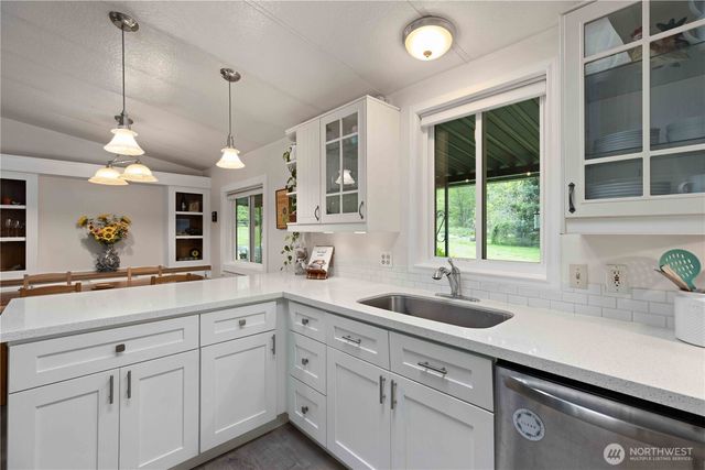 11811 NE Jefferson Point Road, Kingston, WA 98346