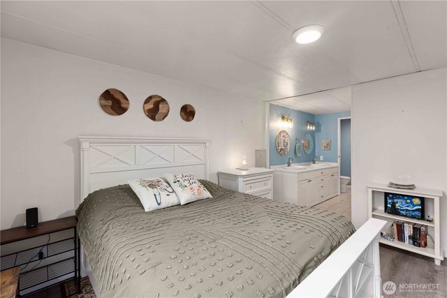11811 NE Jefferson Point Road, Kingston, WA 98346