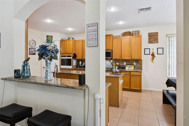 1603 JOHNS COVE LN, Oakland, FL 34787