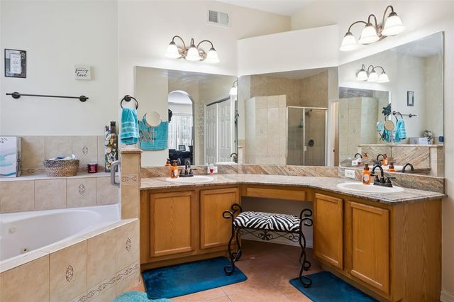 1603 JOHNS COVE LN, Oakland, FL 34787