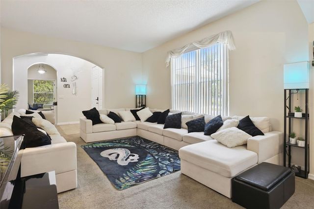1603 JOHNS COVE LN, Oakland, FL 34787