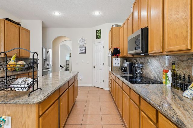 1603 JOHNS COVE LN, Oakland, FL 34787
