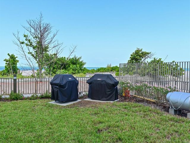 1102 BENJAMIN FRANKLIN DRIVE 310, Sarasota, FL 34236