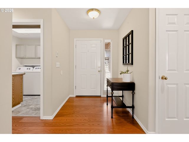 1747 Se 60TH Ave, Hillsboro, OR 97123