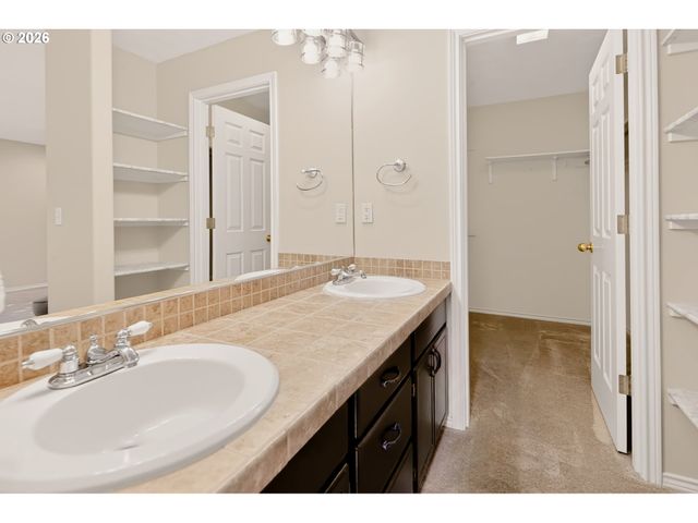 1747 Se 60TH Ave, Hillsboro, OR 97123