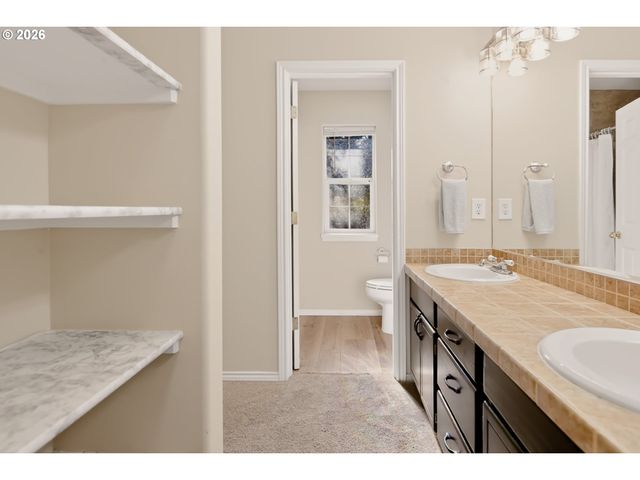 1747 Se 60TH Ave, Hillsboro, OR 97123