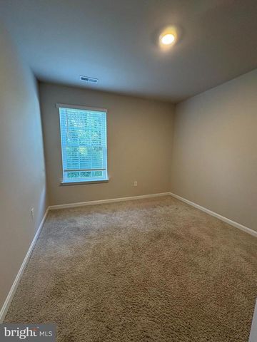 410 MAPLE RUN DR, York, PA 17404