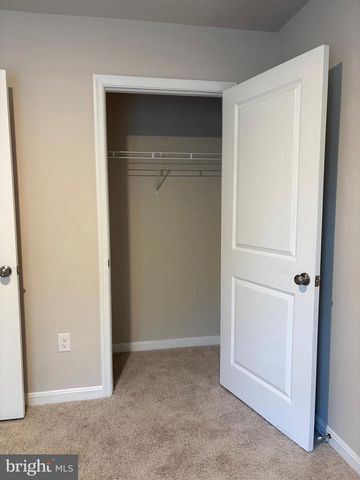 410 MAPLE RUN DR, York, PA 17404