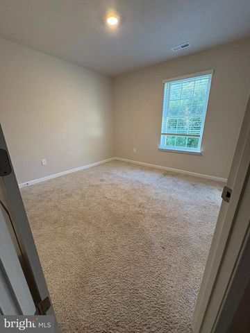 410 MAPLE RUN DR, York, PA 17404