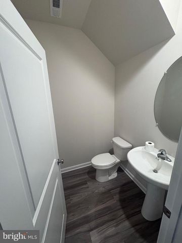 410 MAPLE RUN DR, York, PA 17404