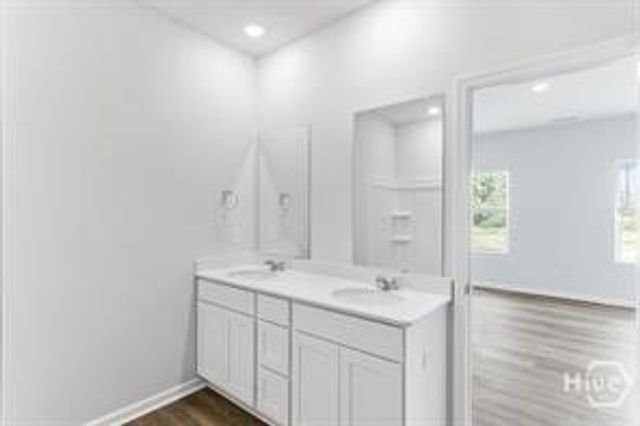 246 Green Meadow Drive, Savannah, GA 31302