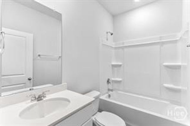 246 Green Meadow Drive, Savannah, GA 31302