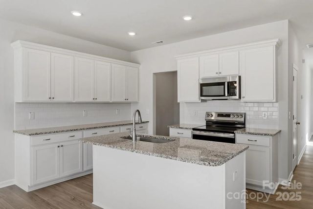 2716 Lehigh Road, Charlotte, NC 28208