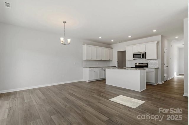 2716 Lehigh Road, Charlotte, NC 28208