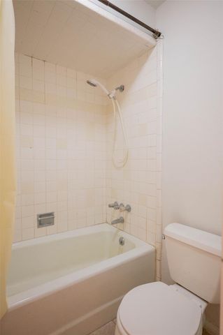 1856 Acacia Circle, Freeport, TX 77541