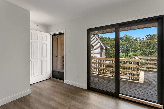 800 Bearses Way APT 4EH, Hyannis, MA 02601
