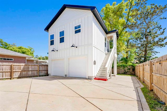 1311 E Hatton St, Pensacola, FL 32503